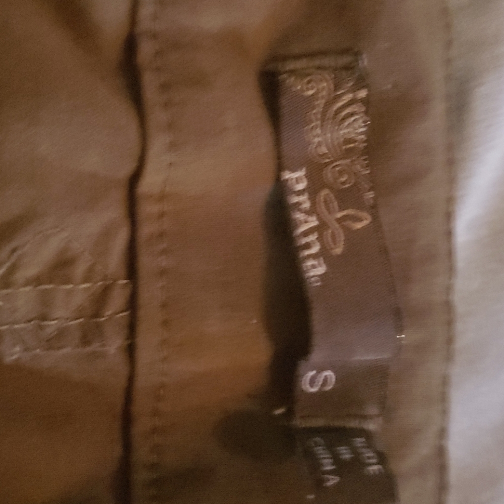 Capris - Picture 3 of 3